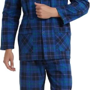 Homme de Dos en Pyjama Charentaise 1